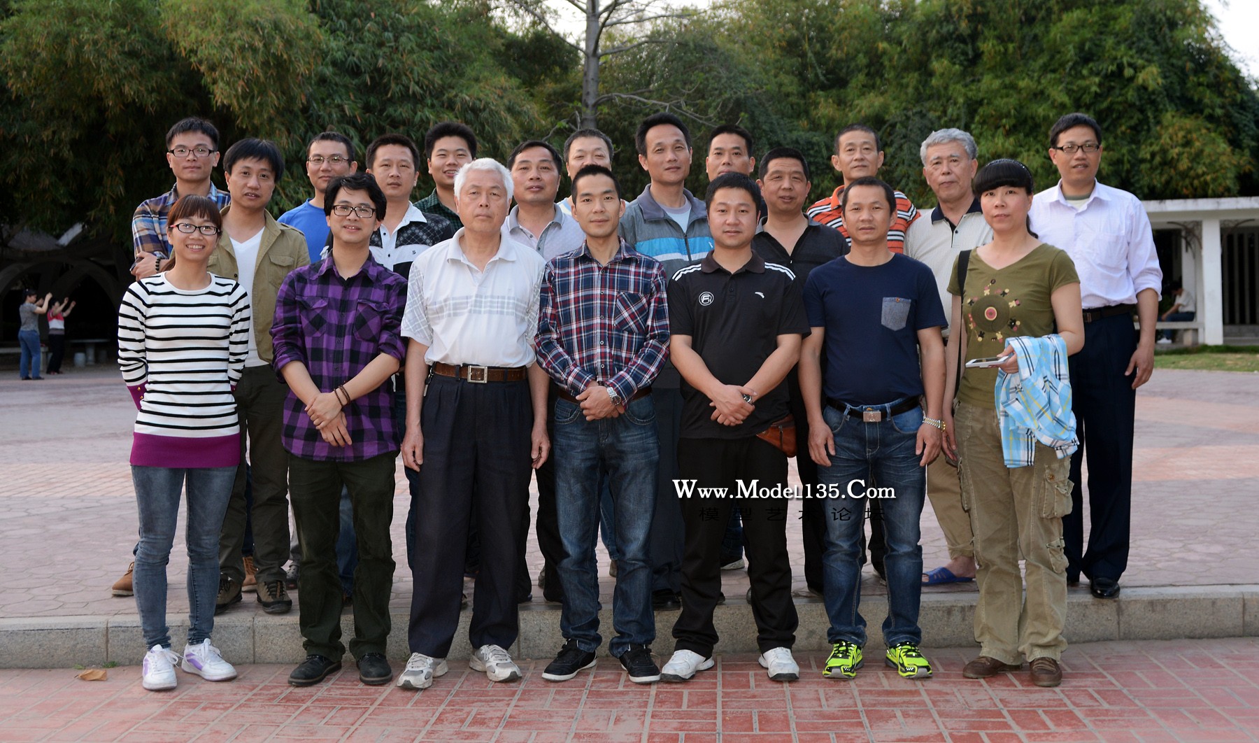 部分学员和教师合影