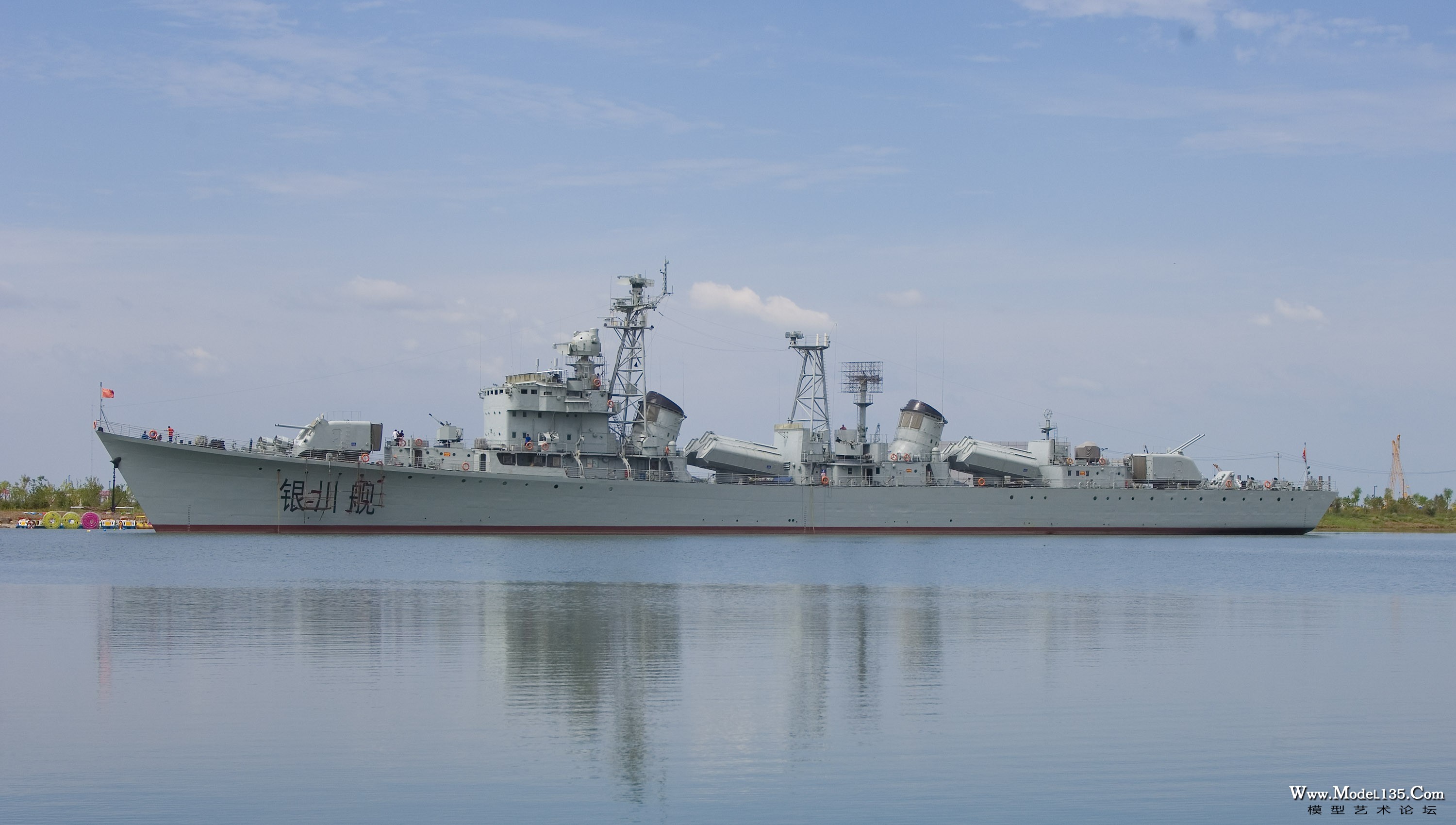 银川舰全貌.jpg