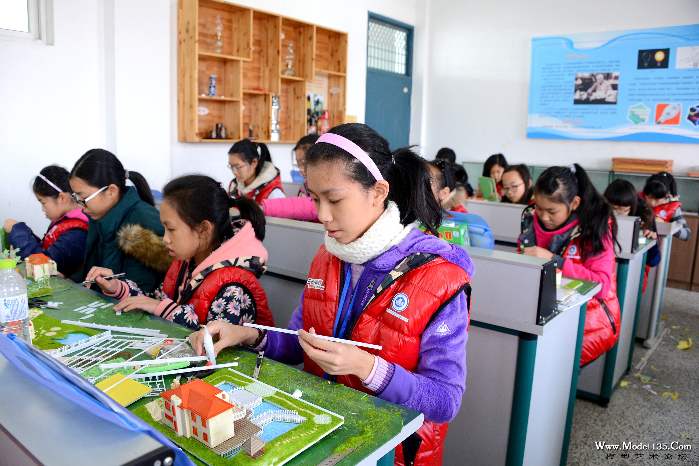 参加个人竞赛的选手需要在3个小时内完成对建筑的精美诠释