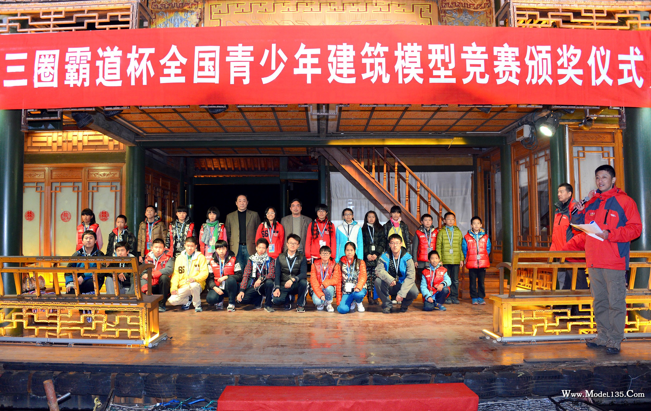 获奖选手在如此特别的颁奖台上领奖一定会记忆深刻