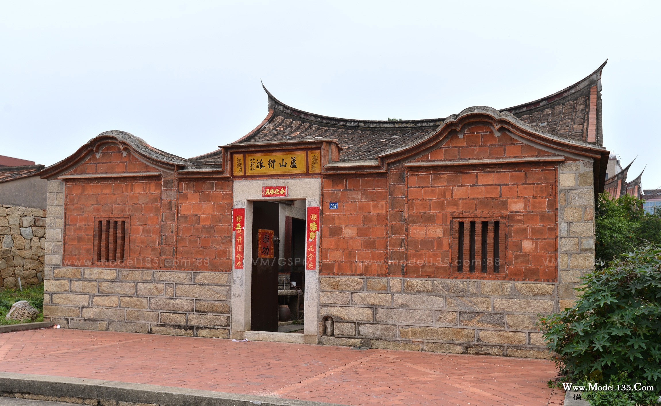 常见于普通民居的马鞍型屋檐